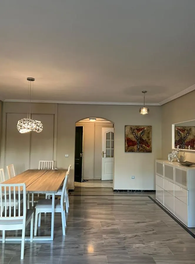 Puerto Banus Medina Garden Apartment Marbella